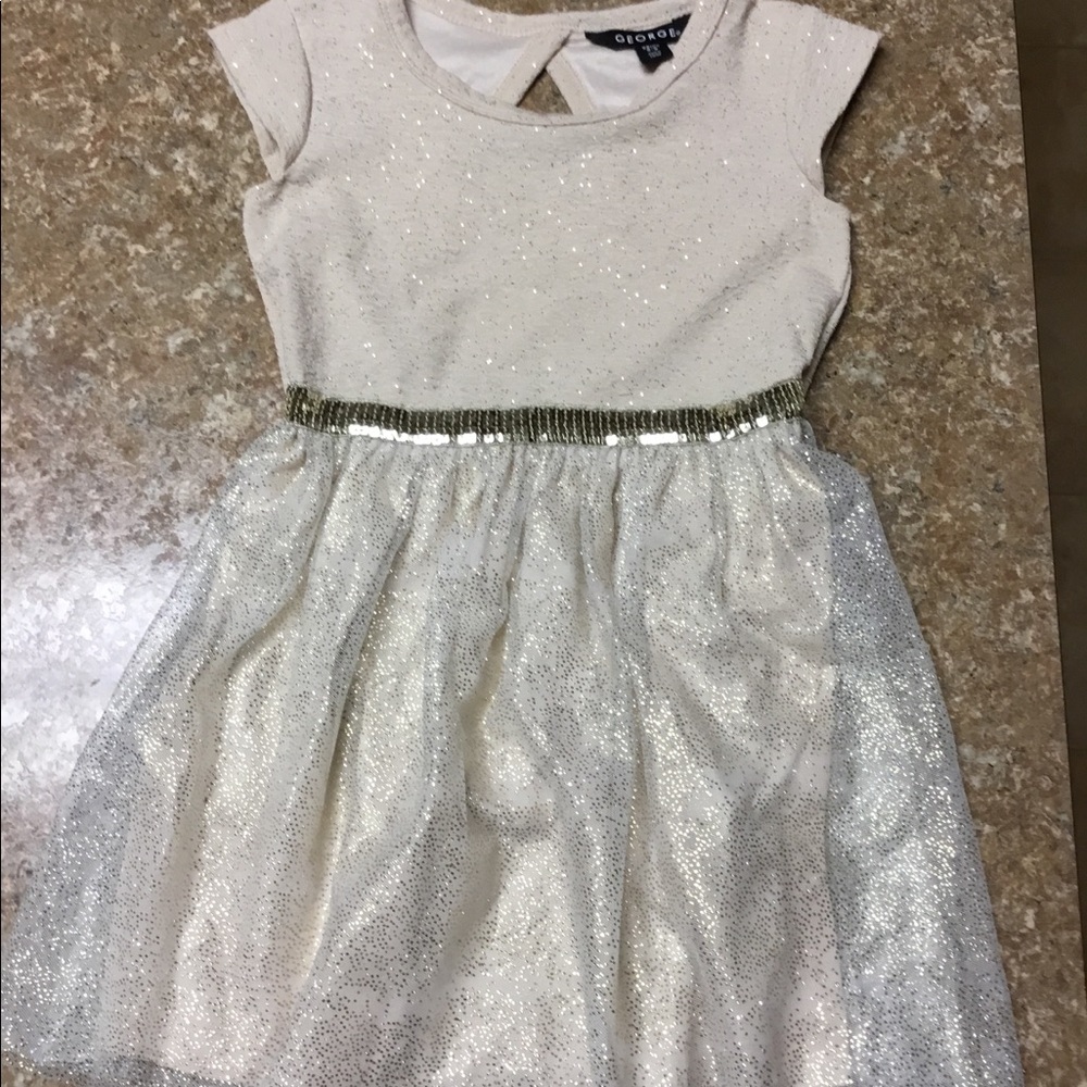 New Little Girls Gold Dress Size 4/5